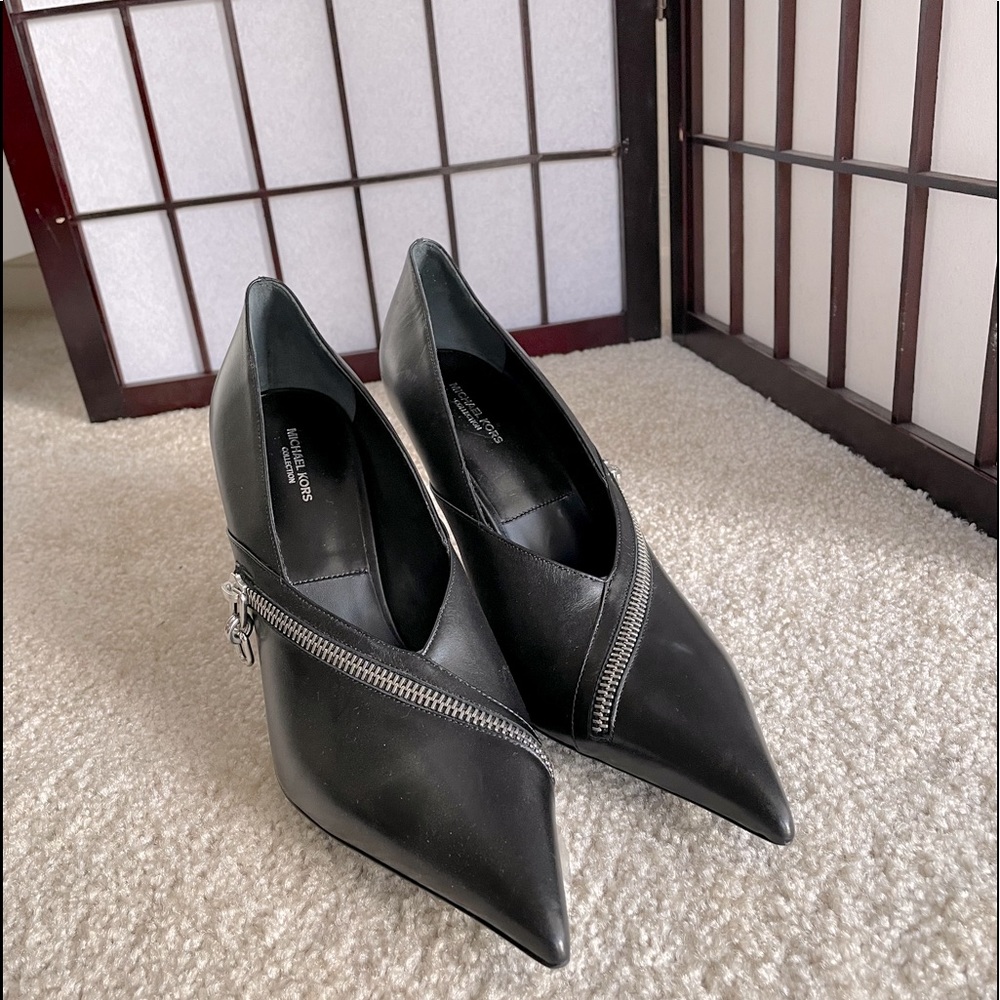 Michael Kors Collection kitten heels